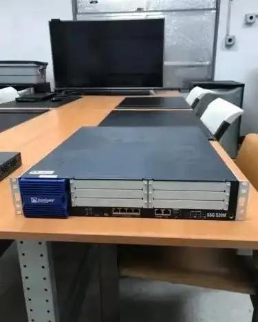 Juniper SSG 520M image 2